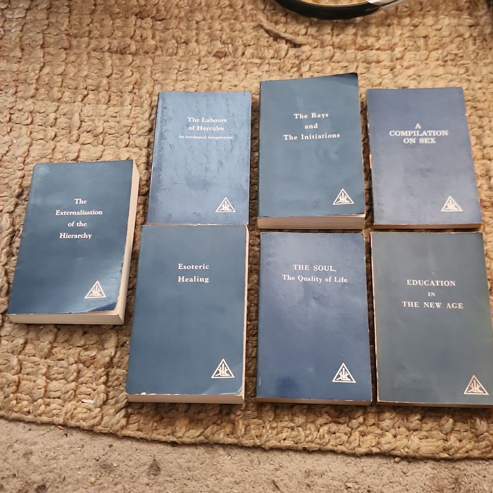 6 Alice A. Bailey Vintage Books